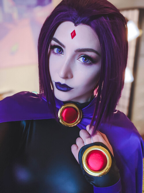 Raven at home 310e4e498341f5ce64