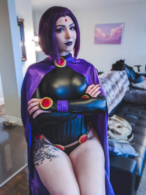 Raven at home 35b29263bcf1a804bc