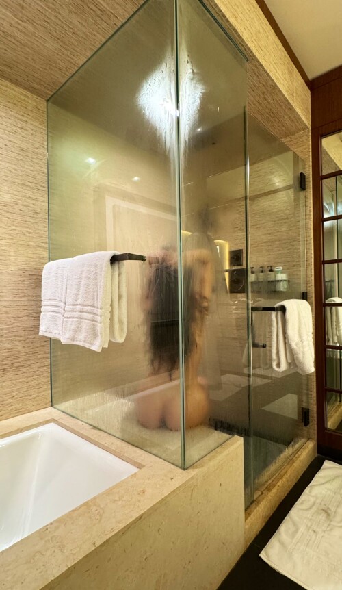 Raw Carync060fbfebd8127c6