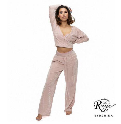 Raye2 Feet 6679903603aae5f1d4d6f26