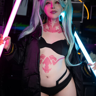 Rebecca-HQ-633437f4aa9579d1e