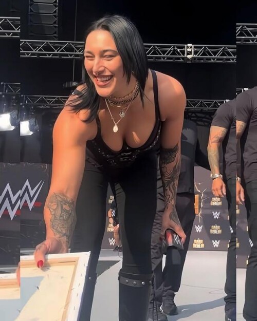 Rhea Ripley yaqh447xknce18f538ff97e822f24