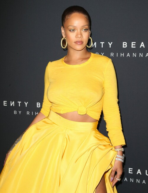 Rihanna 78