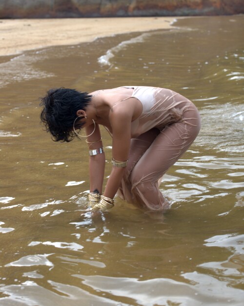 Rihanna MENZCHN o637036650a1d5fe6