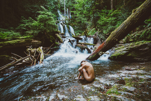 Robin Mae MG 9606c00eba73f02ab8c2