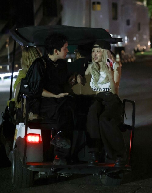 RoseCoachella70682fed5ea3747e7