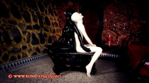 Rubber Dolls Zara Durose And Cold Embracec8c00a107d181b2e