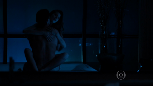 S01.E06.0815.1132-out153