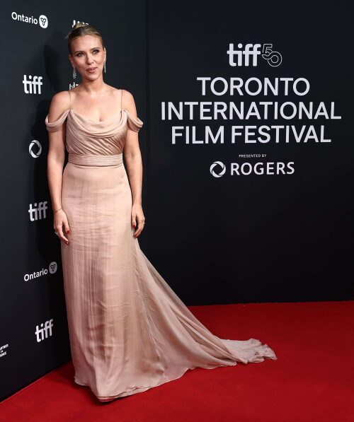 Mandatory Credit: Photo by John Salangsang/Shutterstock (15476052bf)Scarlett Johansson'Eleanor the Great' North American Premiere, 2025 Toronto International Film Festival, Canada - 08 Sep 2025/shutterstock_editorial_Eleanor_15476052bf//2509082330