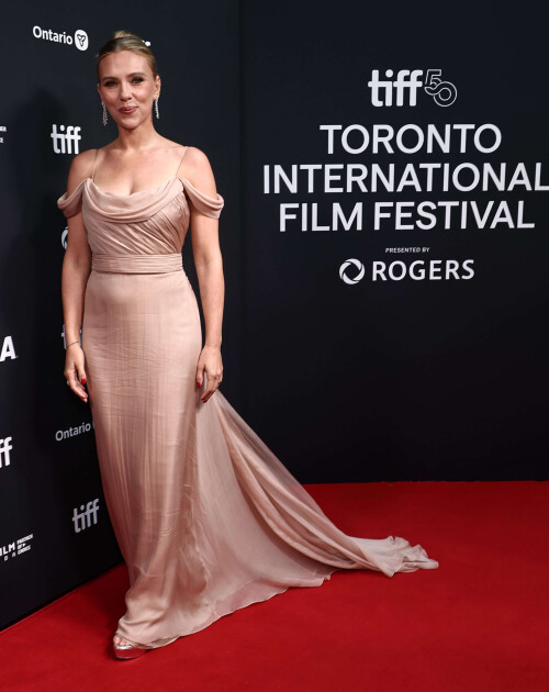 Mandatory Credit: Photo by John Salangsang/Shutterstock (15476052bb)Scarlett Johansson'Eleanor the Great' North American Premiere, 2025 Toronto International Film Festival, Canada - 08 Sep 2025/shutterstock_editorial_Eleanor_15476052bb//2509082326