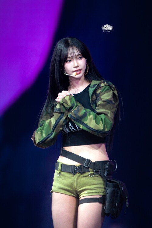 SC 1878305469049323895 2f7921c72c2a9f036