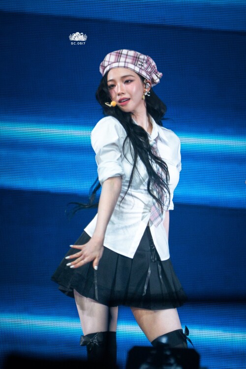 SC 1878671585386864968 45e958f2d2af84011