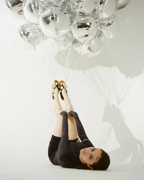 SELENA PEOPLE MAG 026