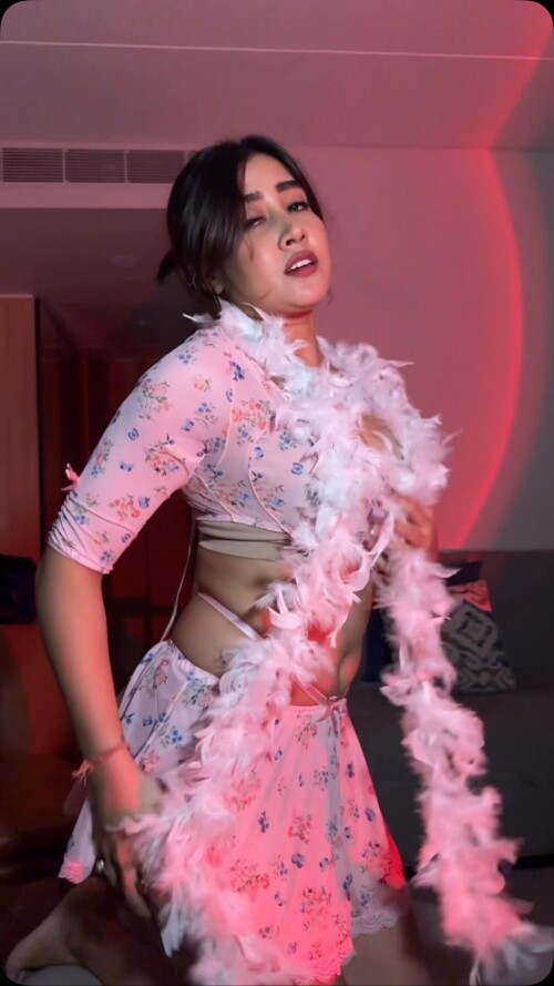 SOFIA 1748e7568ecbcd1ff