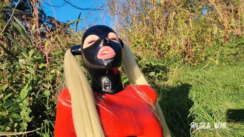 SOLO OUTSIDE 00.03.39.324ec28dc598f5a3098