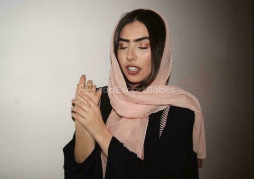 Sabrina--3199120-63e141497d2c96841e384e7b8489d