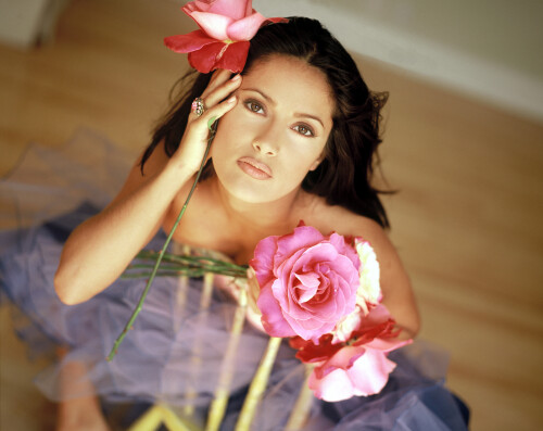 SalmaHayek037f245ef3f56f2ffe4