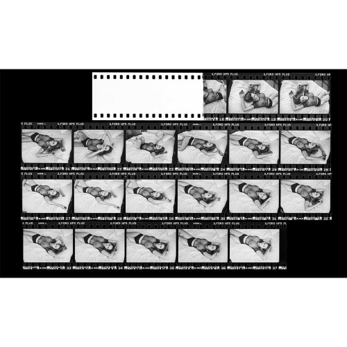 SarahLouiseKinsella Contact ElleBedBW 2