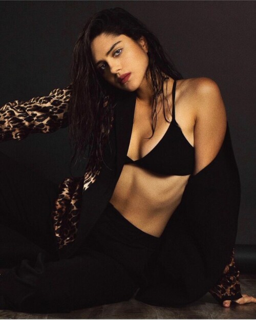 Sasha Calle 2e085d8a87f4991d7