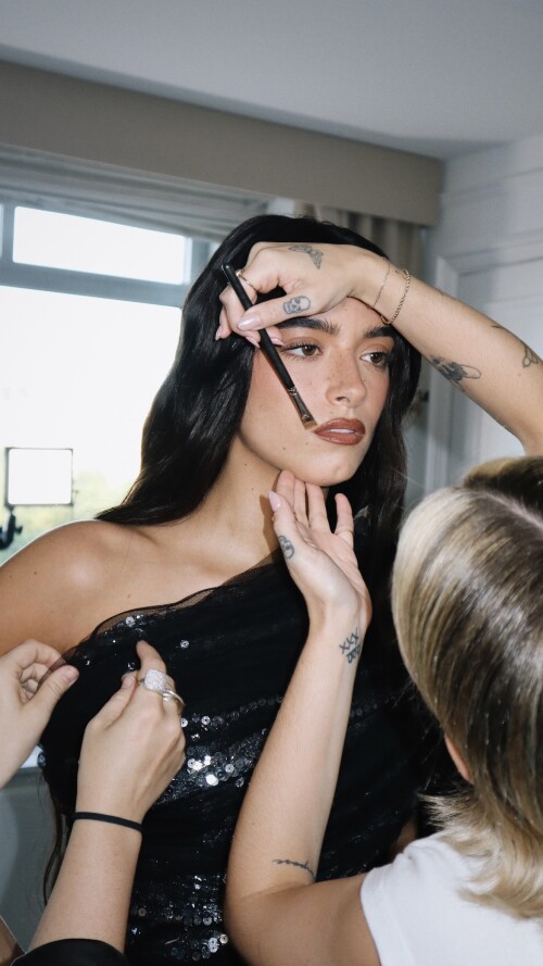 SaveClip.App 459317232 18491921224002046 3982845894335947579 n112dc5d6bbfbe3bc