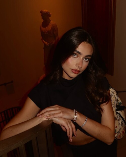 SaveClip.App 473157992 1140399043650488 388365554045233141 n01f5ea7fc2fc2e77