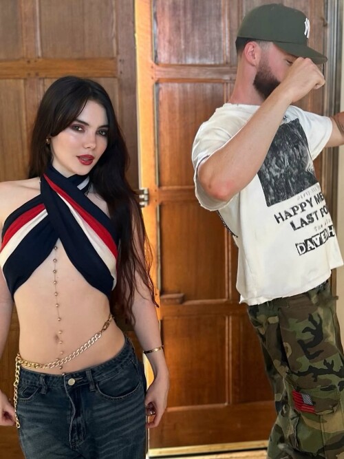 SaveClip.App 516543881 18520215850023697 9140178453214877280 nad0feec11649767a