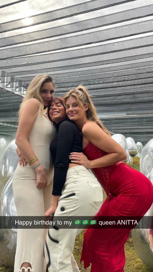 SaveSnap.chat hannahstocking 1680293860806