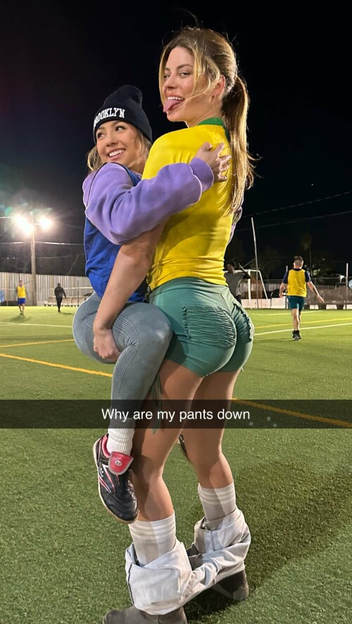 SaveSnap.chat hannahstocking 1680718447716