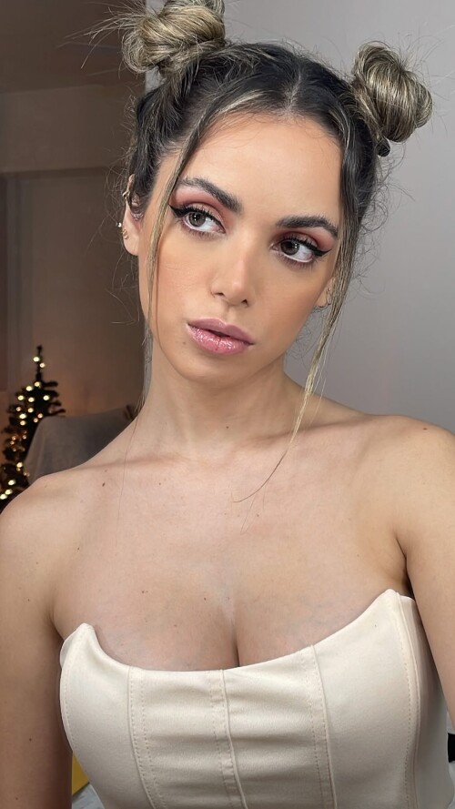 SaveVid.Net 320898910 870579364191962 8210483602051341375 nf9d583dc76486bbd