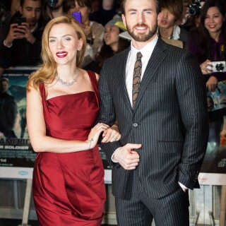 ScarlettJohansson_CaptainAmerica_London2626304533cbbdf2f3