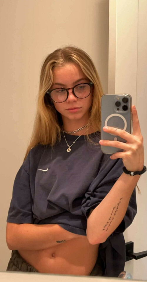 Screen Recording 20220519 194939 Snapchat.mp4 000003.281