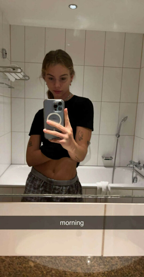 Screen Recording 20220525 113952 Snapchat.mp4 000002.416