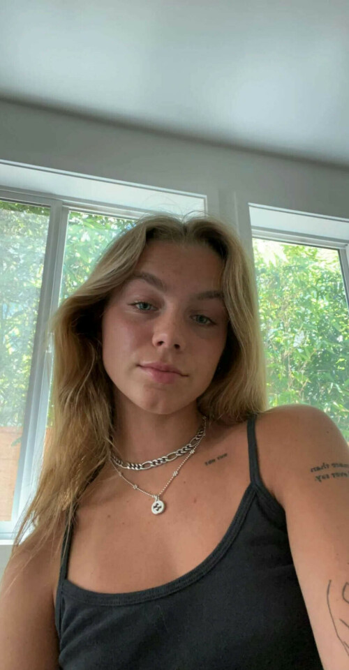 Screen Recording 20220606 030217 Snapchat.mp4 000007.550