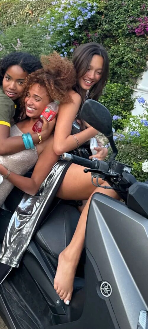 Screenshot 2024 07 19 23 33 58 084 com.miui.gallery3a27e27216c07af2