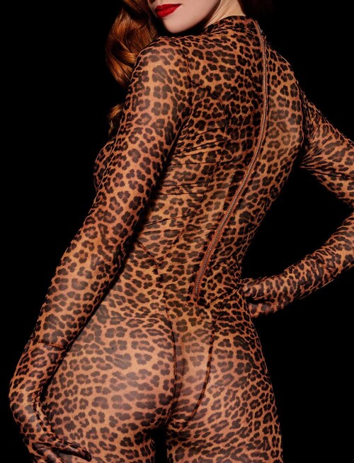 SelenaLeopard Catsuit BackZOOM 2100x6f10a36aa96fb10a