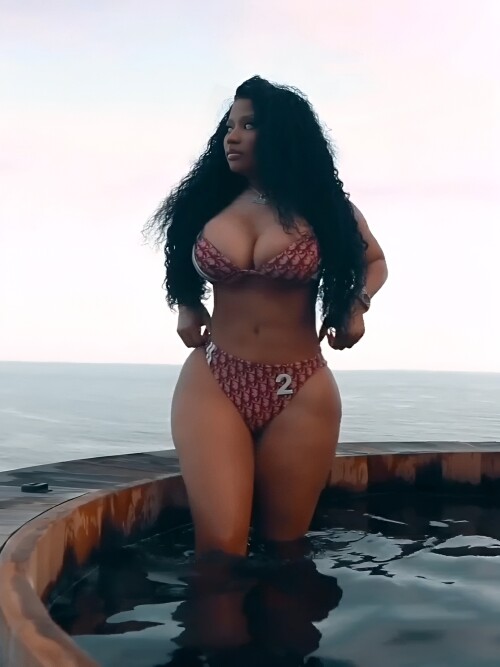 Sexy Nicki
