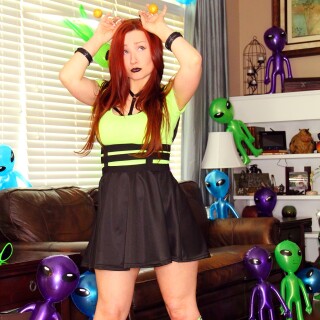 Sexy-Pattycake-Remastered-Alien-Invasion-I-021ca7daf44da48fd5e