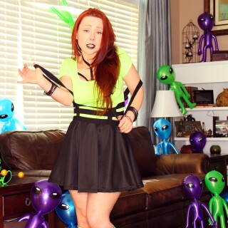 Sexy-Pattycake-Remastered-Alien-Invasion-I-0276ee1bc058a205730