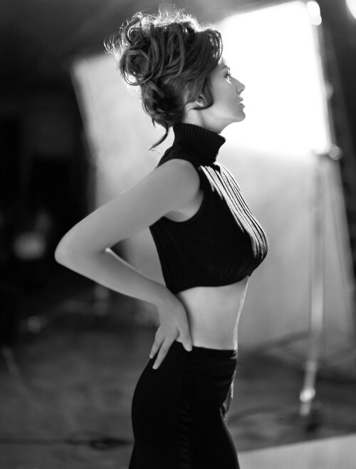 Shania Twain by George Holz