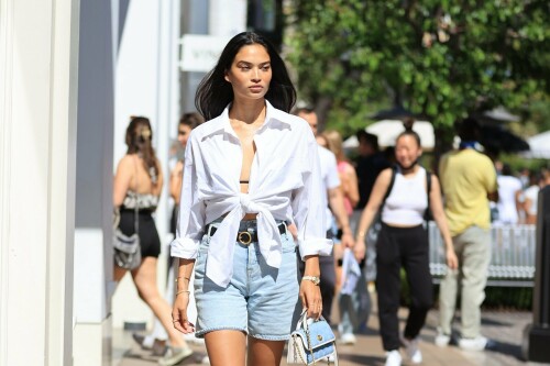 Shanina Shaik 30b932a23c6f8b6ba3