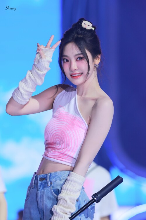 Shining 1878354510172586199 2fc73da67bd41ed0e