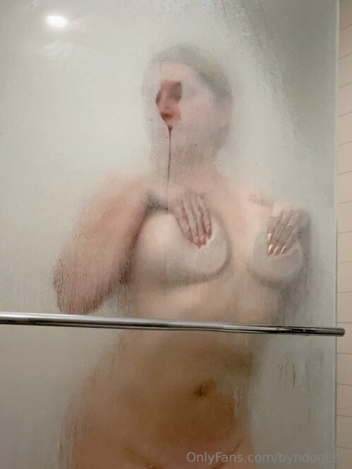 Shower 3e579b6d637bb2d7b