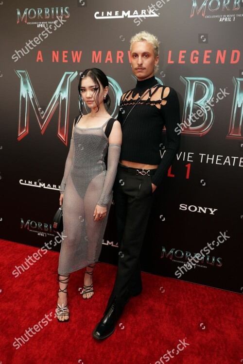 Shutterstock_12875361az