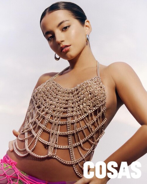 Significa mucho para mi poder trabajar con mi gente Peruana para crear esta portada y un dialogo bon