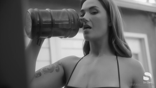 Siri Dahl Gym Tease19