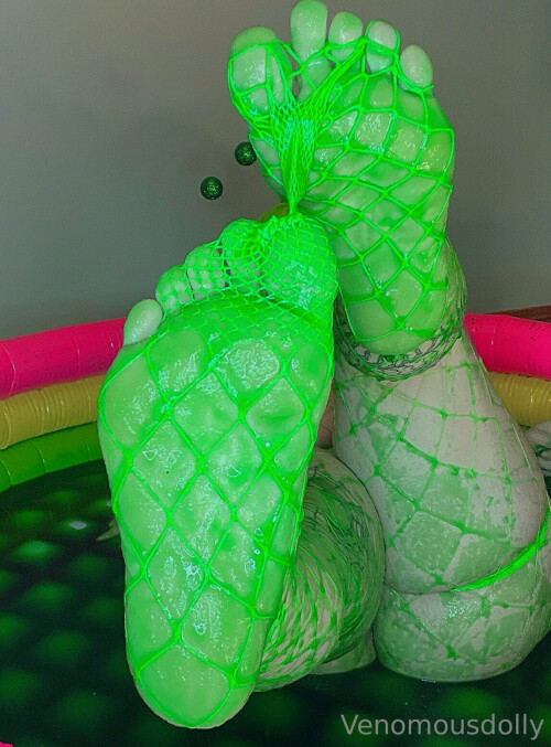 Slime girl feets