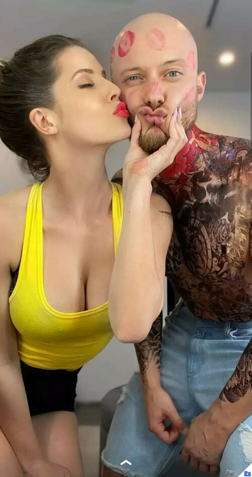 SmartSelect 20230214 215757 Snapchat