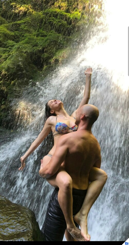 SmartSelect 20230217 224746 Snapchat