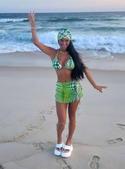 SmartSelect 20230225 001450 Instagram