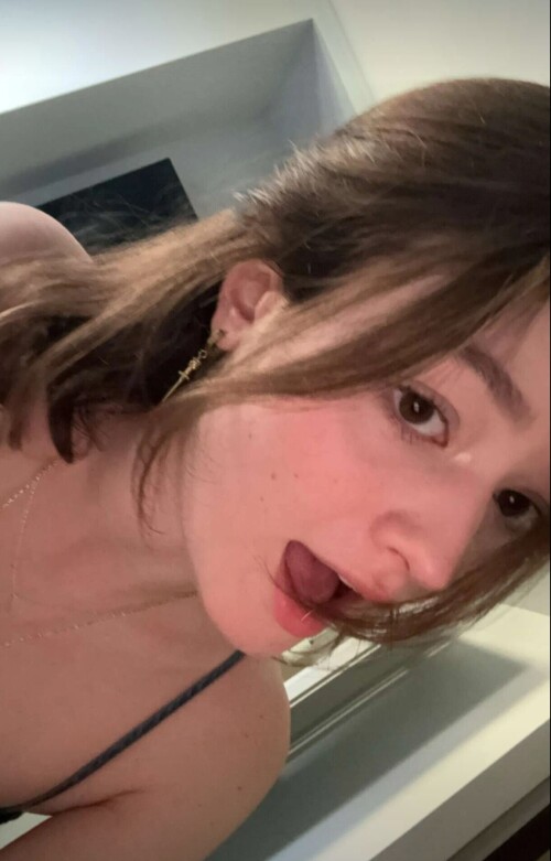 SmartSelect 20240413 113805 Snapchatfdf8a3531fcf7229